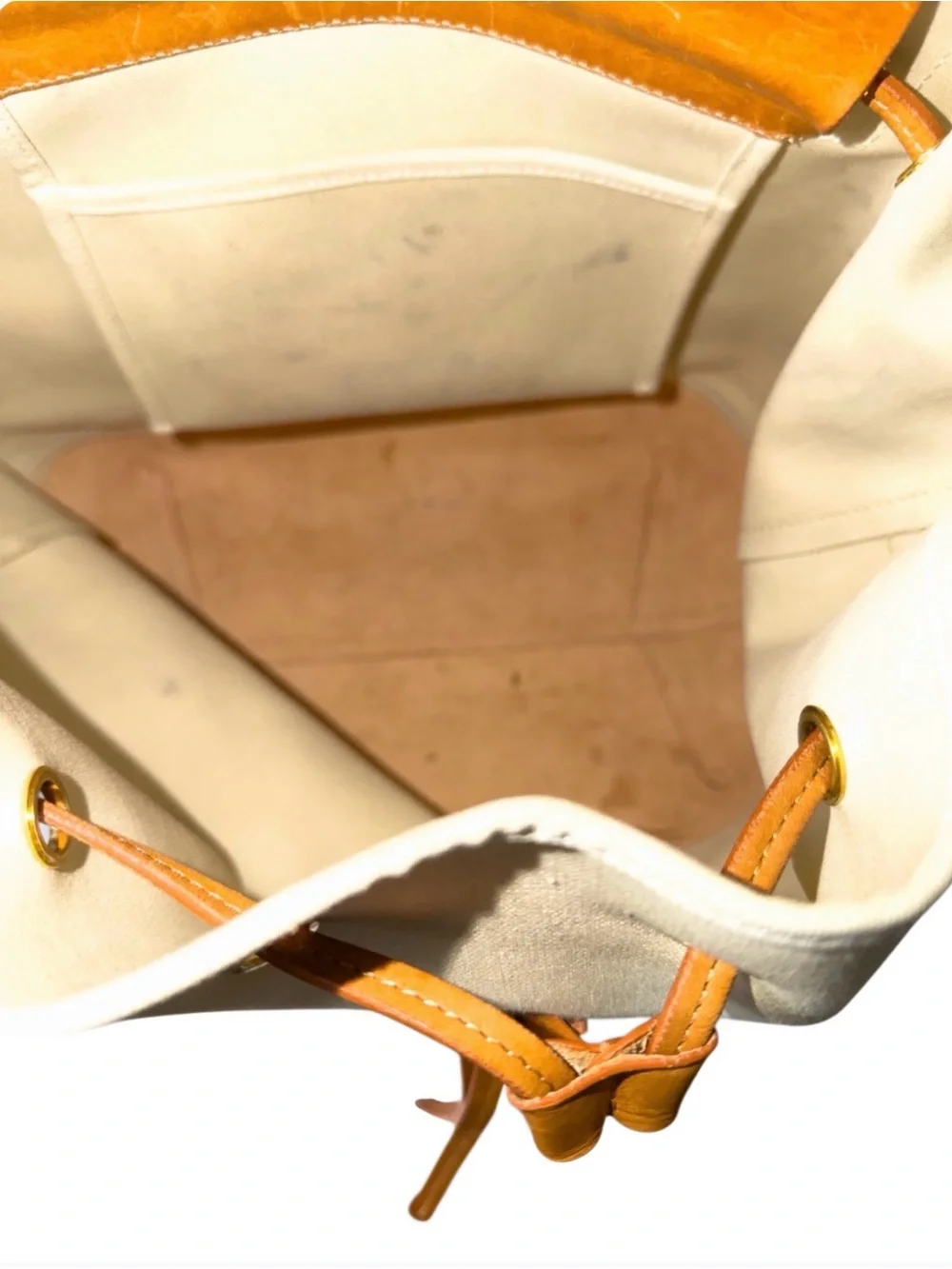 cammello mini backpack PEBBLE CROSSBODY The CB Mini Mule 5 is a compact daypack specifically designed for cycling enthusiasts Mini Backpack by Mansur Gavriel